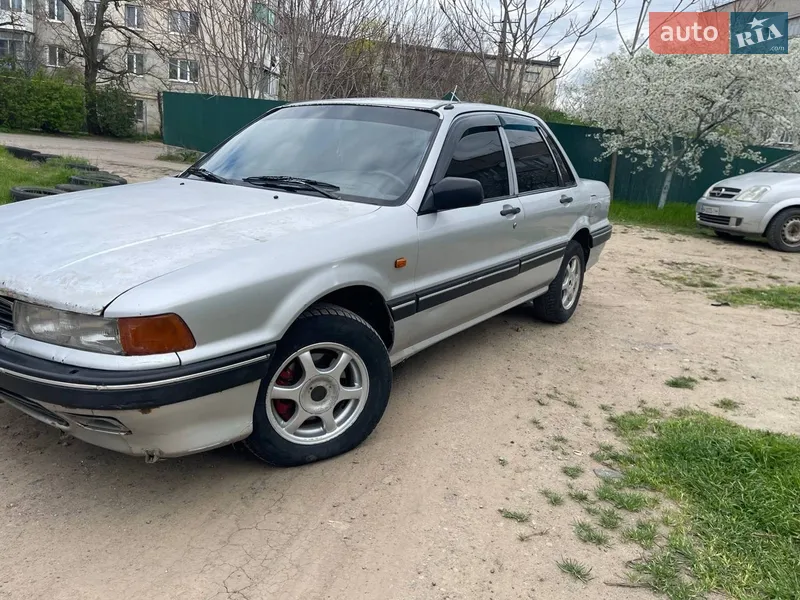 Mitsubishi Galant 1988