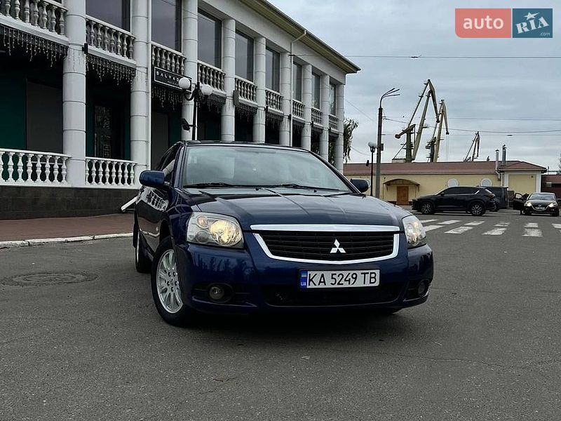 Mitsubishi Galant 2009