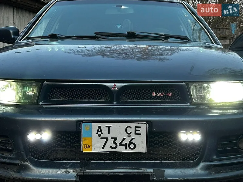 Mitsubishi Galant