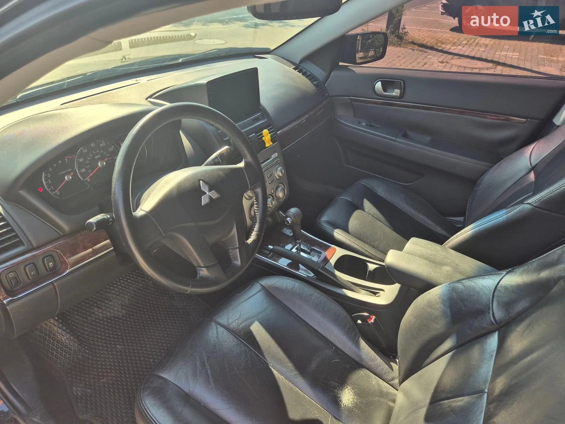 2012 Mitsubishi Galant - мініатюра 8
