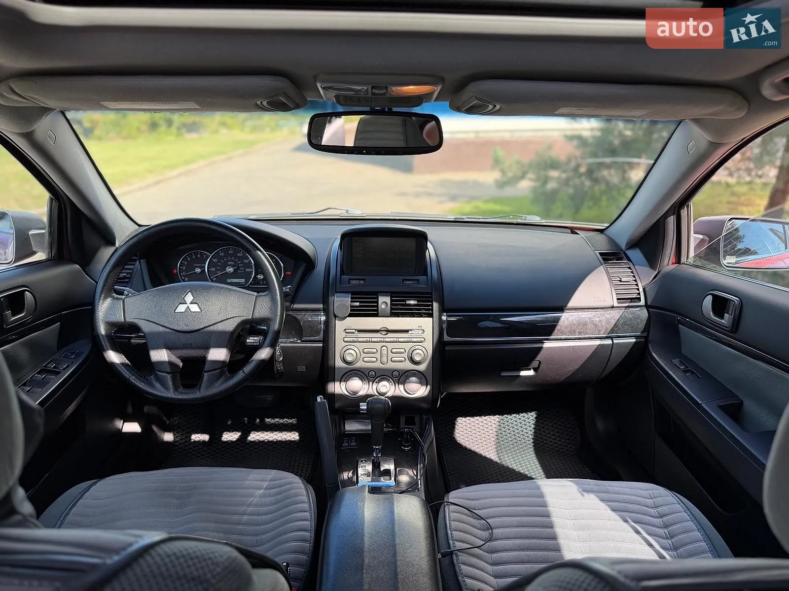 2012 Mitsubishi Galant - мініатюра 17