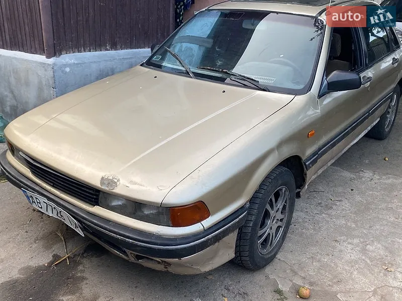 Mitsubishi Galant 1989