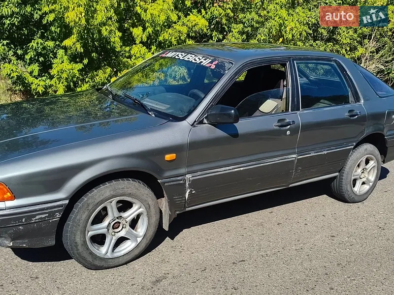 Mitsubishi Galant 1989