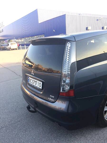 Мінівен Mitsubishi Grandis 2005 в Львові
