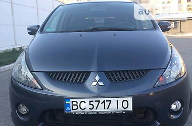 Мінівен Mitsubishi Grandis 2005 в 