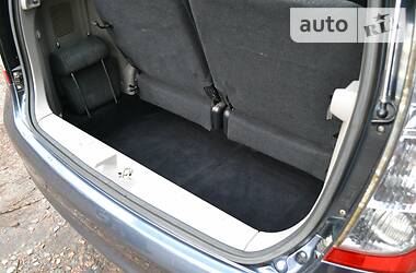 Мінівен Mitsubishi Grandis 2006 в 