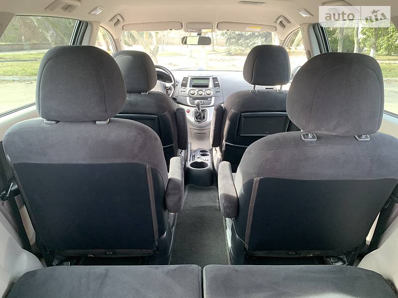 Минивэн Mitsubishi Grandis 2008 в Ровно фото 33 Минивэн Mitsubishi Grandis 2008 в Ровно