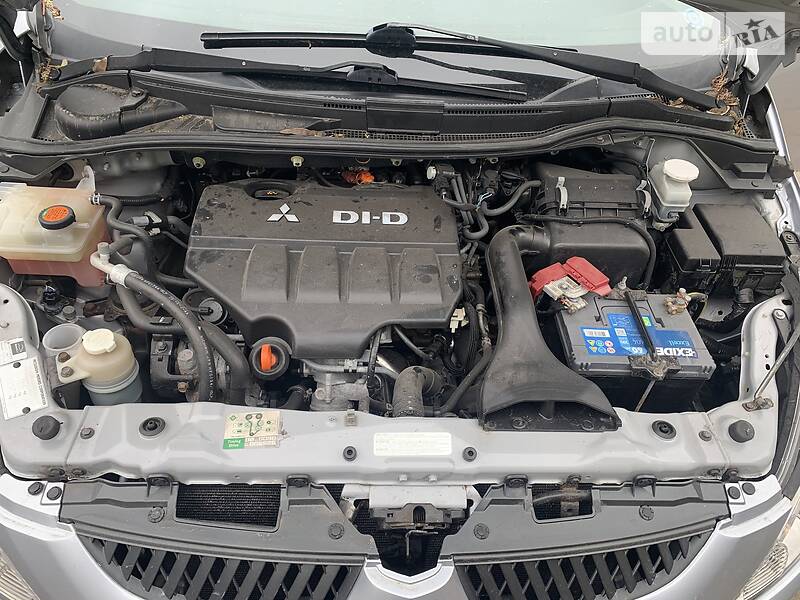 Минивэн Mitsubishi Grandis 2008 в Ровно фото 41 Минивэн Mitsubishi Grandis 2008 в Ровно