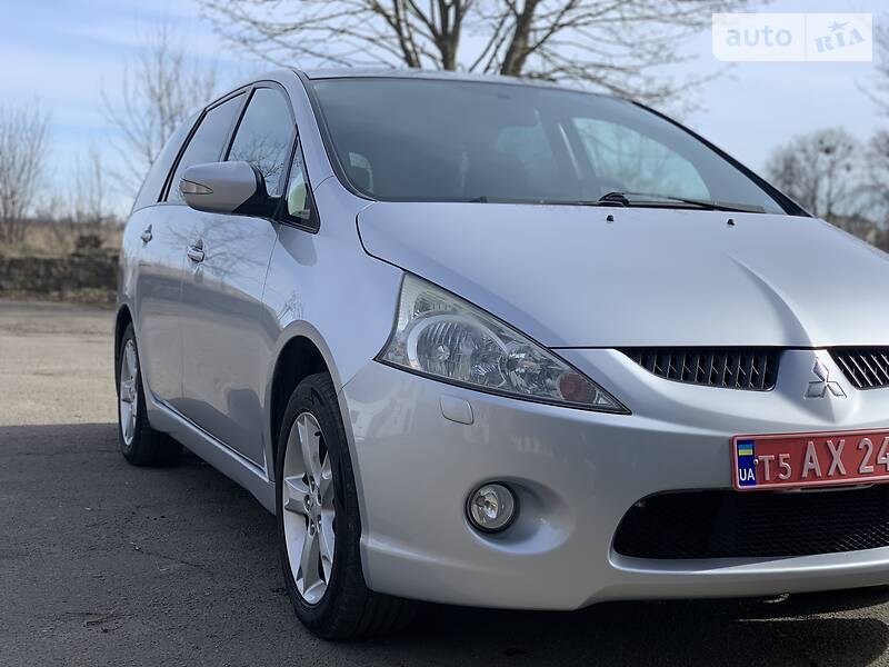 Минивэн Mitsubishi Grandis 2008 в Ровно фото 48 Минивэн Mitsubishi Grandis 2008 в Ровно