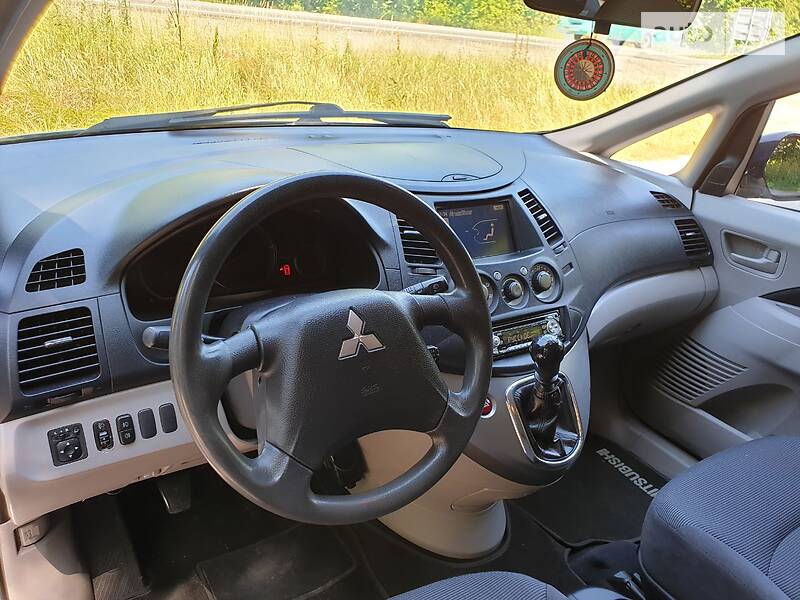 Мінівен Mitsubishi Grandis 2005 в Харкові
