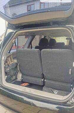 Минивэн Mitsubishi Grandis 2006 в 