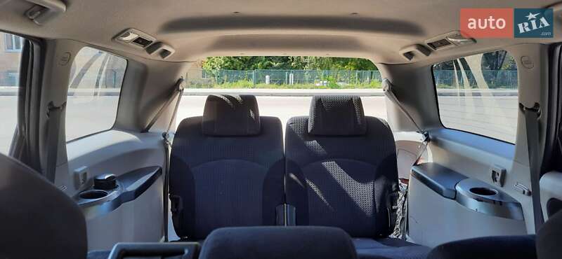 Минивэн Mitsubishi Grandis 2007 в Полтаве