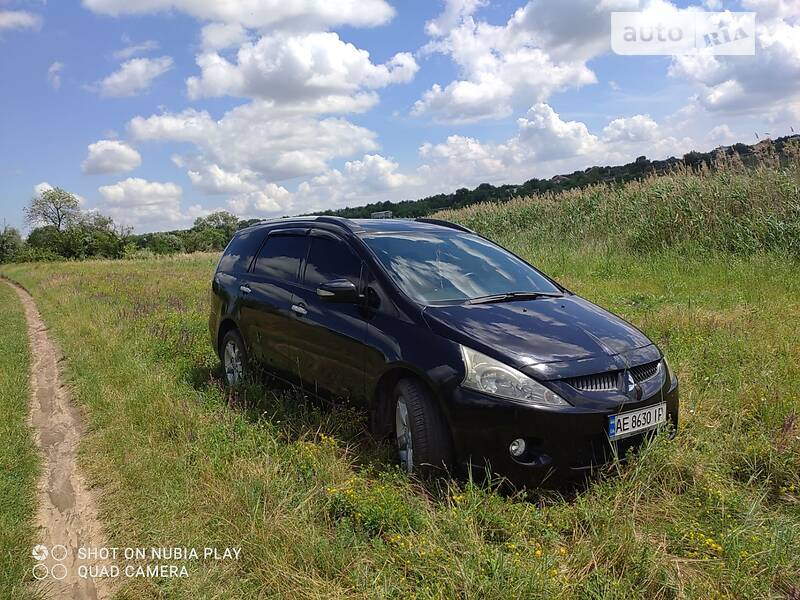 Минивэн Mitsubishi Grandis 2008 в Кривом Роге