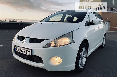 Універсал Mitsubishi Grandis 2008 в Києві