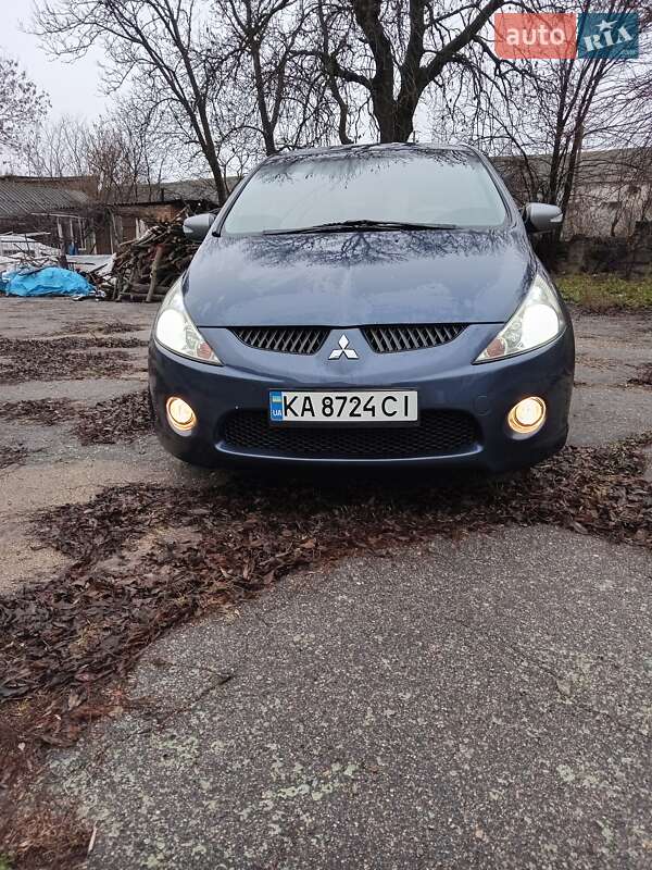 Универсал Mitsubishi Grandis 2006 в Братском
