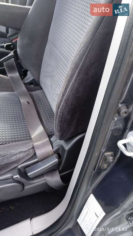 Минивэн Mitsubishi Grandis 2006 в Житомире
