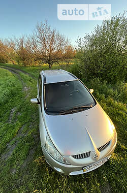 Минивэн Mitsubishi Grandis 2008 в 