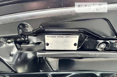 Мінівен Mitsubishi Grandis 2008 в 