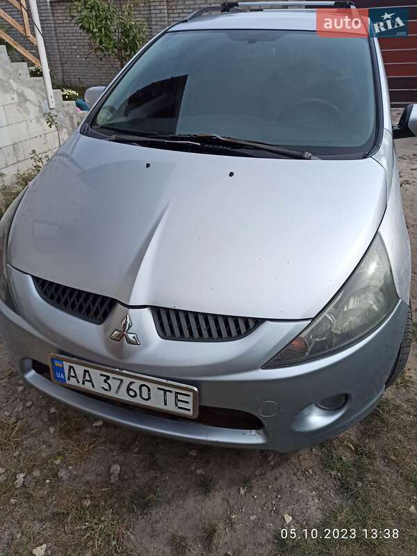 Минивэн Mitsubishi Grandis 2007 в Киеве
