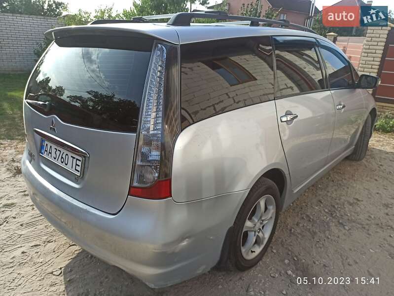 Минивэн Mitsubishi Grandis 2007 в Киеве