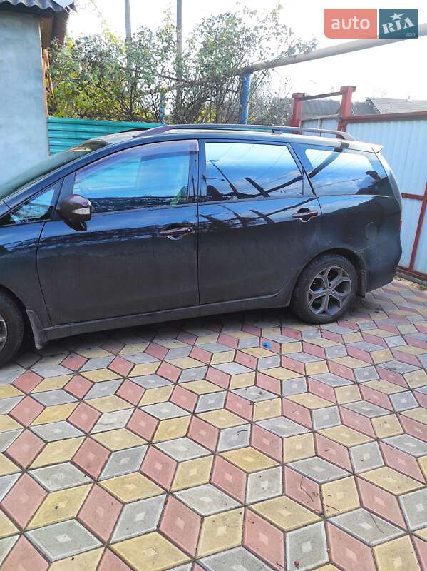 Минивэн Mitsubishi Grandis 2005 в Кривом Роге