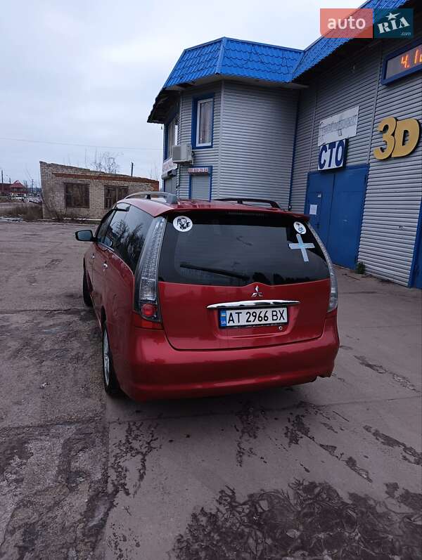 Минивэн Mitsubishi Grandis 2006 в Золочеве