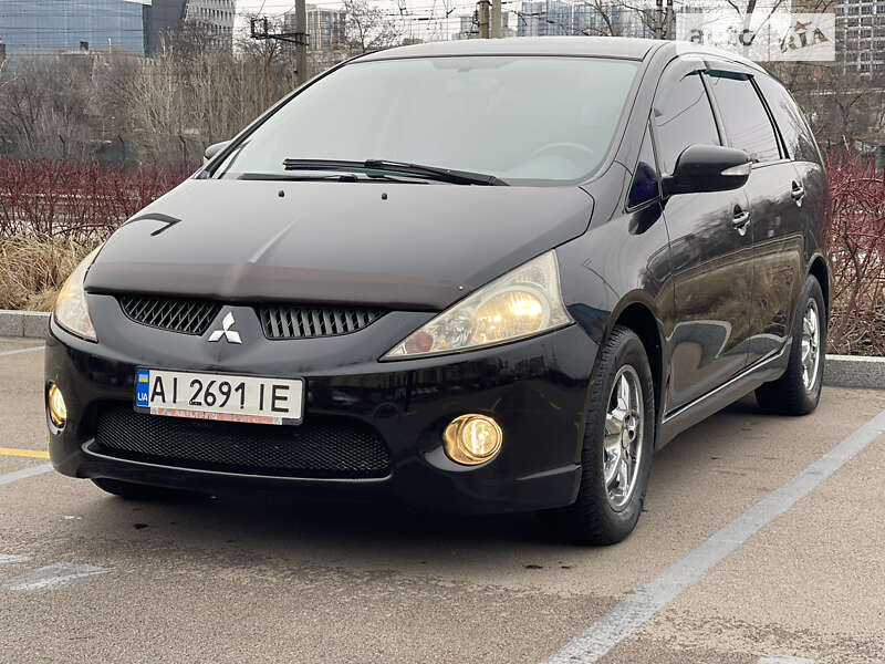 Минивэн Mitsubishi Grandis 2008 в Киеве