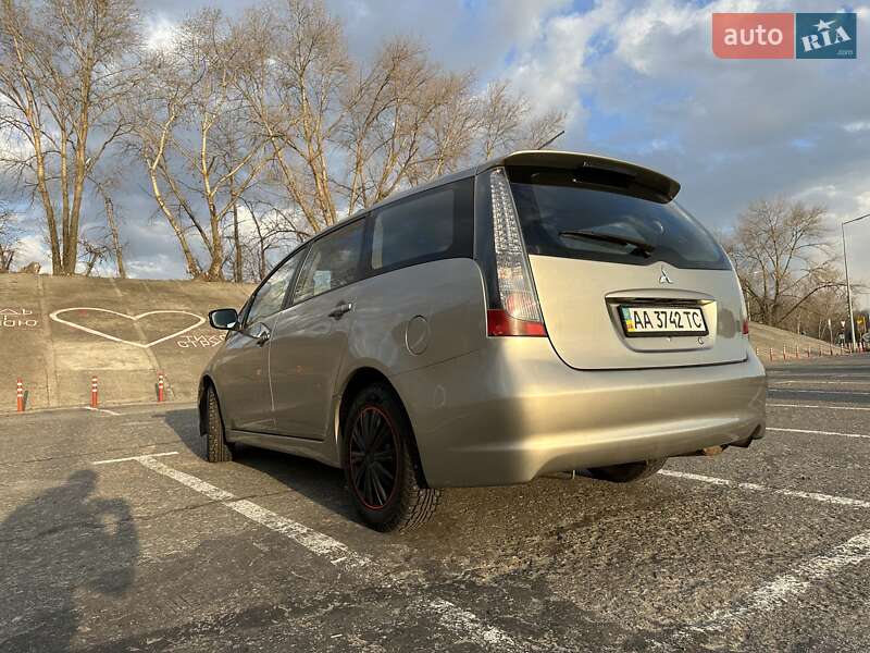 Минивэн Mitsubishi Grandis 2007 в Киеве