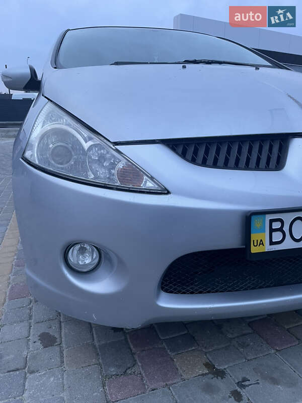 Минивэн Mitsubishi Grandis 2007 в Львове