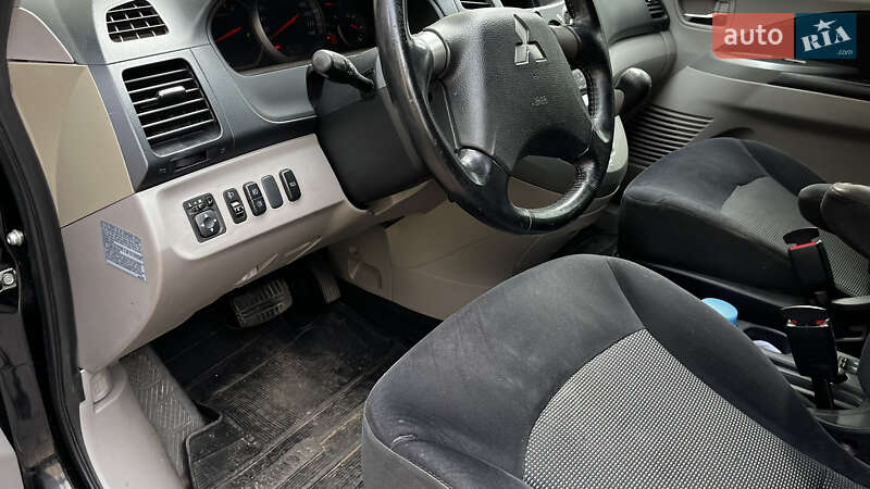 Мінівен Mitsubishi Grandis 2008 в Знам'янці