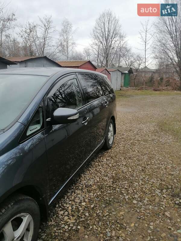 Минивэн Mitsubishi Grandis 2005 в Коломые