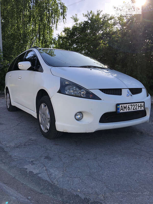 Минивэн Mitsubishi Grandis 2004 в Житомире