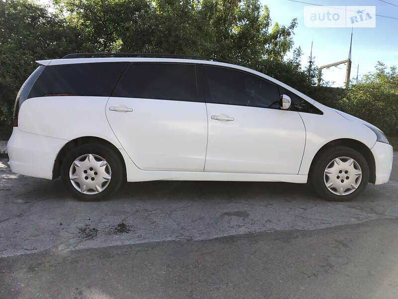 Минивэн Mitsubishi Grandis 2004 в Житомире