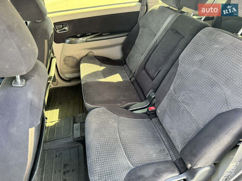 Минивэн Mitsubishi Grandis 2007 в Киеве