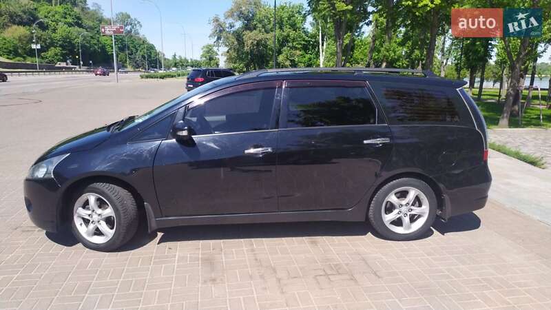 Мінівен Mitsubishi Grandis 2007 в Києві