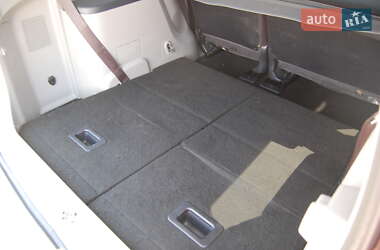 Минивэн Mitsubishi Grandis 2008 в 