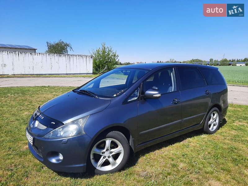 Мінівен Mitsubishi Grandis 2007 в Києві