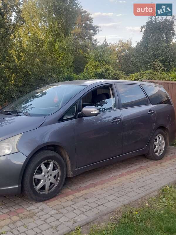 Минивэн Mitsubishi Grandis 2008 в Луцке