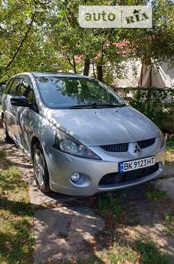 Минивэн Mitsubishi Grandis 2006 в Киеве