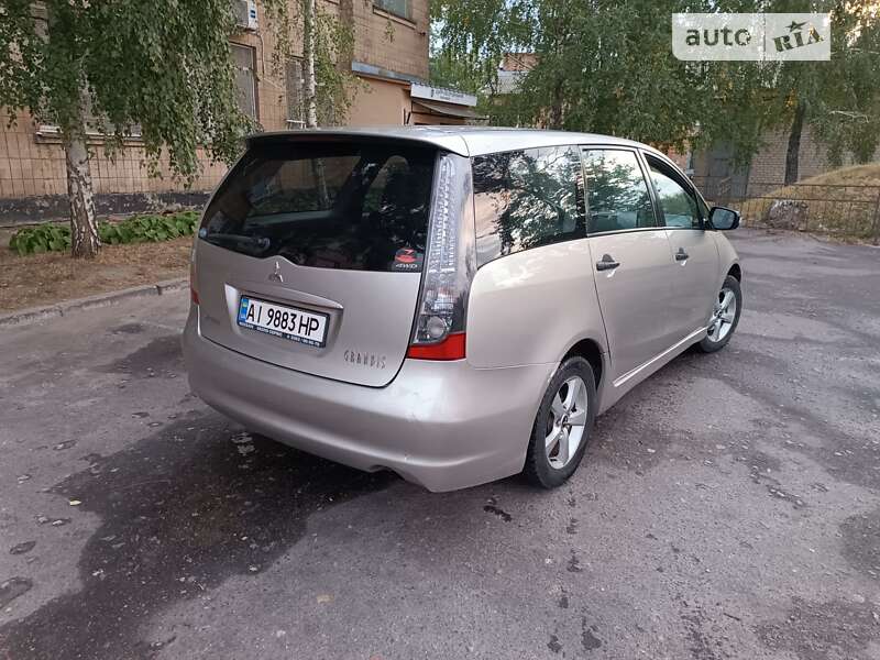 Минивэн Mitsubishi Grandis 2008 в Борисполе