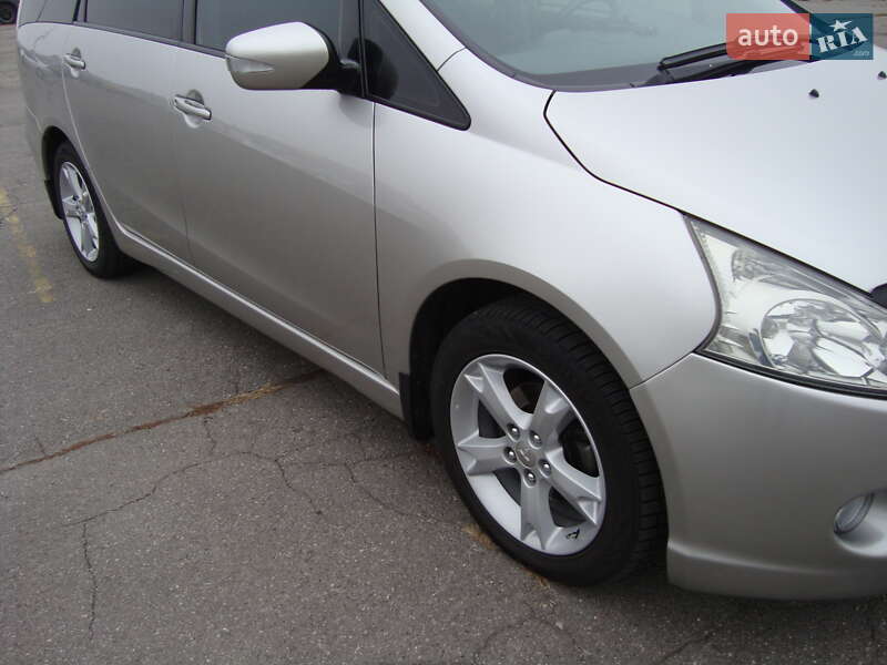 Минивэн Mitsubishi Grandis 2008 в Виннице