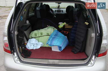 Мінівен Mitsubishi Grandis 2008 в 