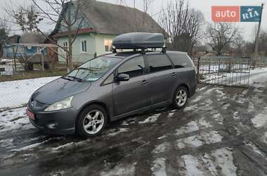 Минивэн Mitsubishi Grandis 2008 в 