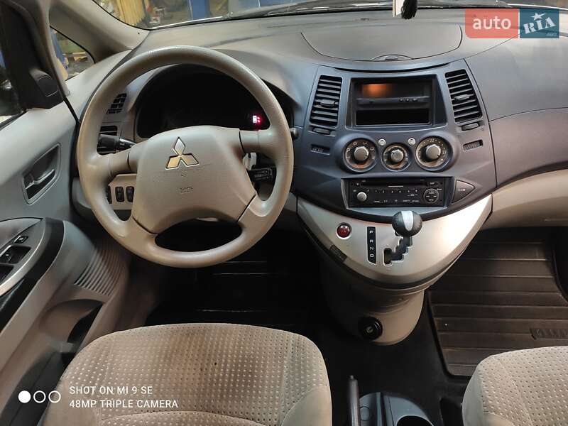 Минивэн Mitsubishi Grandis 2004 в Днепре