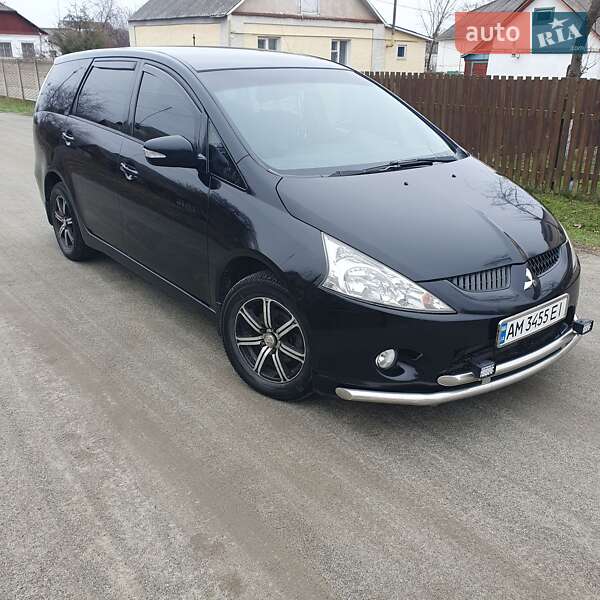 Мінівен Mitsubishi Grandis 2008 в Малині