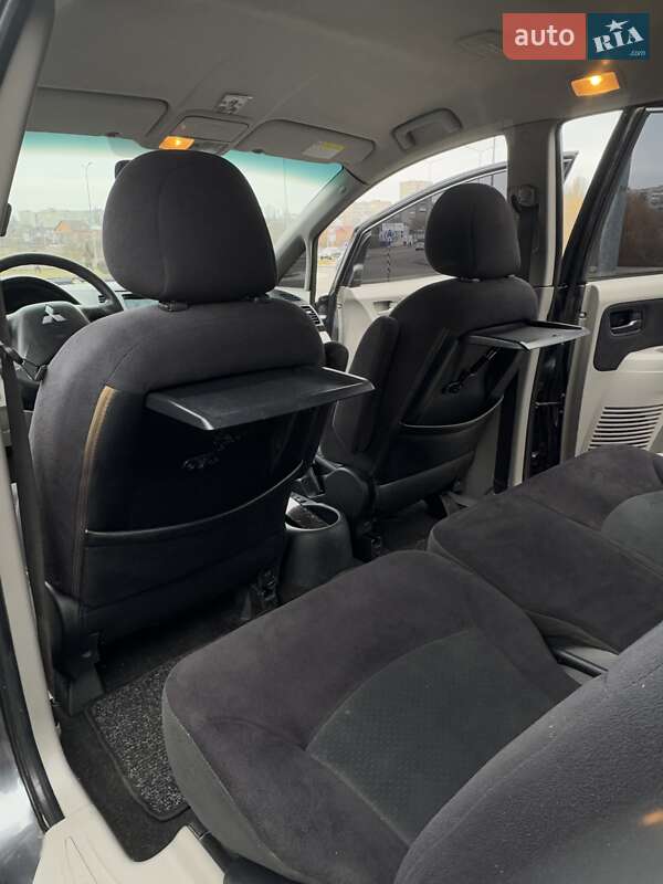 Минивэн Mitsubishi Grandis 2008 в Виннице
