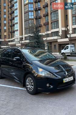 Мінівен Mitsubishi Grandis 2005 в Софіївській Борщагівці