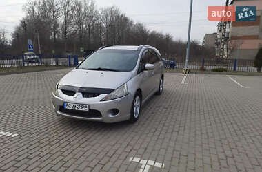 Минивэн Mitsubishi Grandis 2007 в Староконстантинове