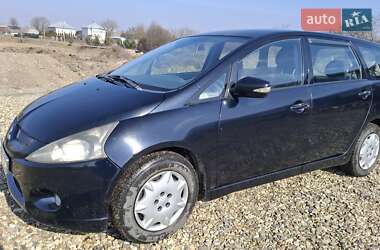 Минивэн Mitsubishi Grandis 2006 в 