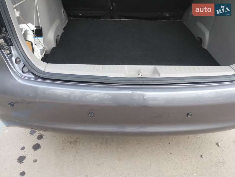 Мінівен Mitsubishi Grandis 2007 в Львові